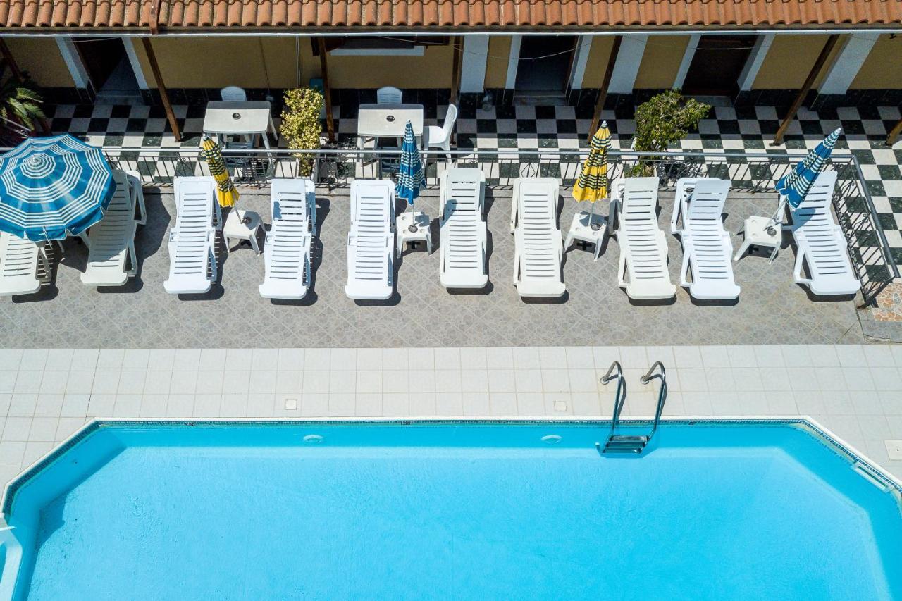 Rose Club Apartments 拉加纳斯 外观 照片